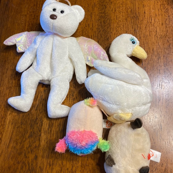Ty beanie babies.  Total of five in group. - Picture 6 of 15